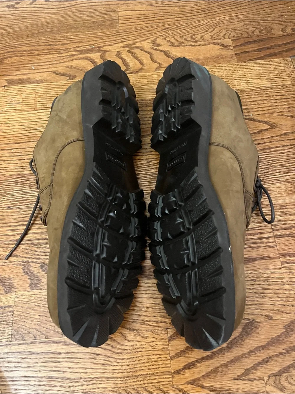 Rockport Waterproof Men's Brown Suede Shoes, Size 15 Style ME4119